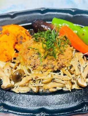 大豆ミートハンバーグの和風みぞれ煮