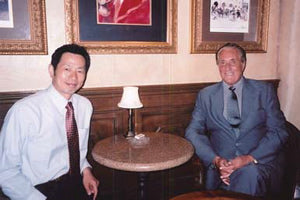 ジェイソン氏と石川社長の初めての出会い
